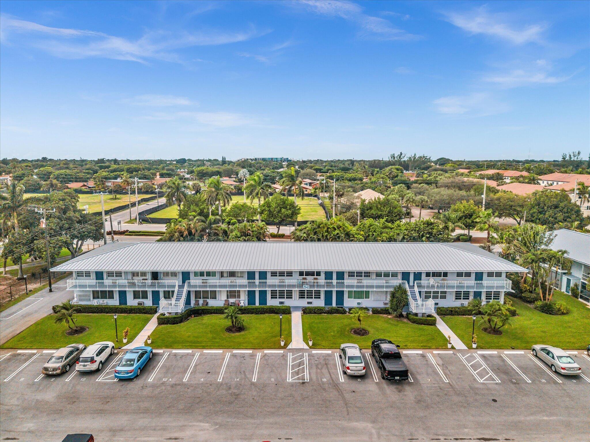 HAMPSHIRE GARDENSTWENTY F - Residential