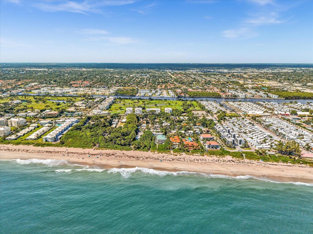 Photo of 2542 S Federal Highway #11, Boynton Beach, FL 33435 (MLS # R11133985)