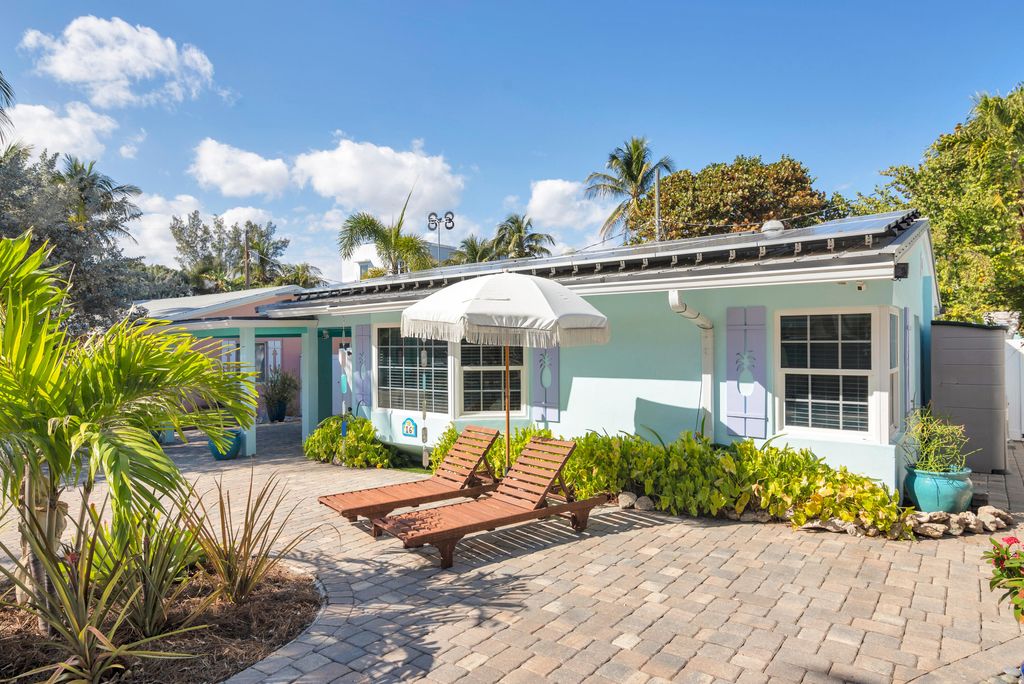 Photo of 16 Surf Road, Boynton Beach, FL 33435 (MLS # R11162789)