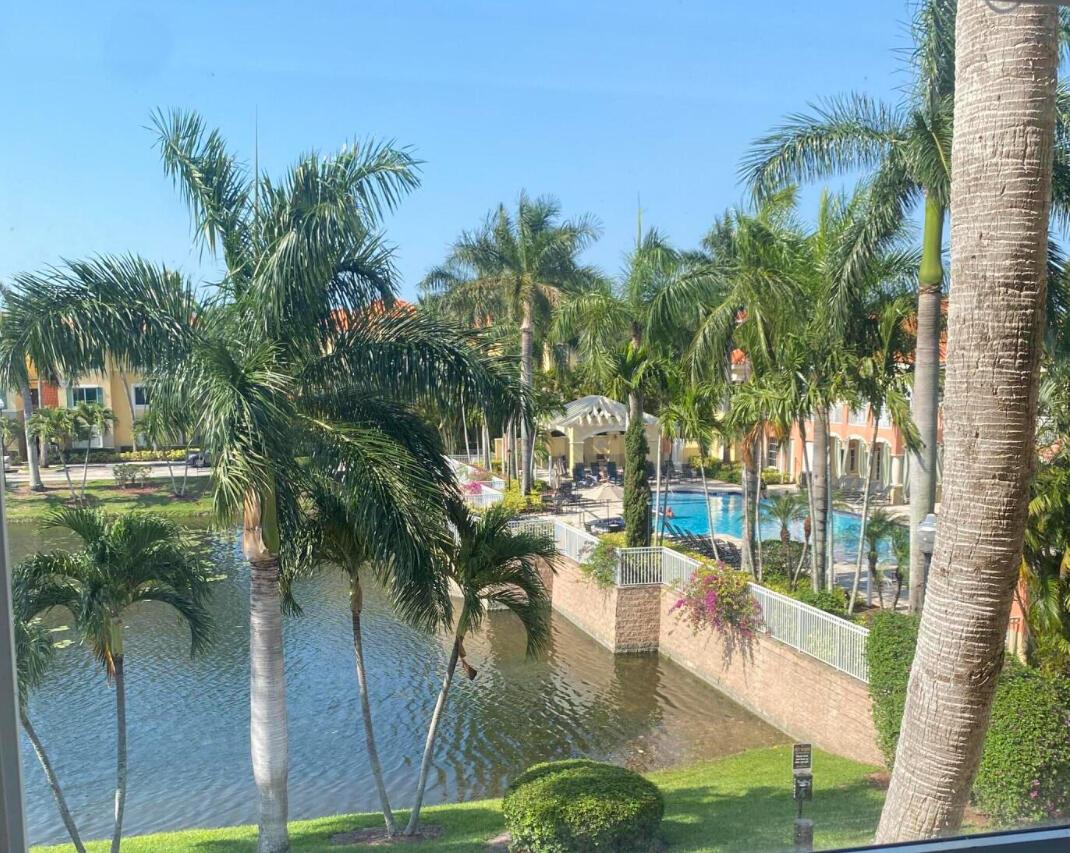 BEST VIEWS IN THE COMMUNITY !!! ENJOY THIS SPACIOUS 2 BEDROOM 2 BATH CONDO IN THE HEART OF PALM BEACH GARDENS - FULLY FURNISHED AND TURN KEY, THIS CONDO OFFERS SPACIOUS LIVING AND FABULOUS COMMUNITY AMENITIES! WALK TO THE BEST PALM BEACH GARDENS HAS TO OFFER AND ONLY A 15 MINUTE DRIVE TO PBI AIRPORT.