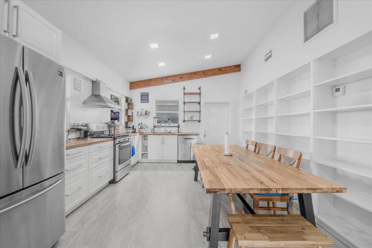 1205 Coffey Road