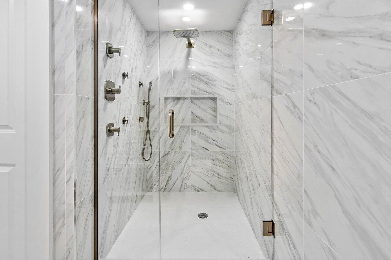 RAPALLO CONDO - Residential