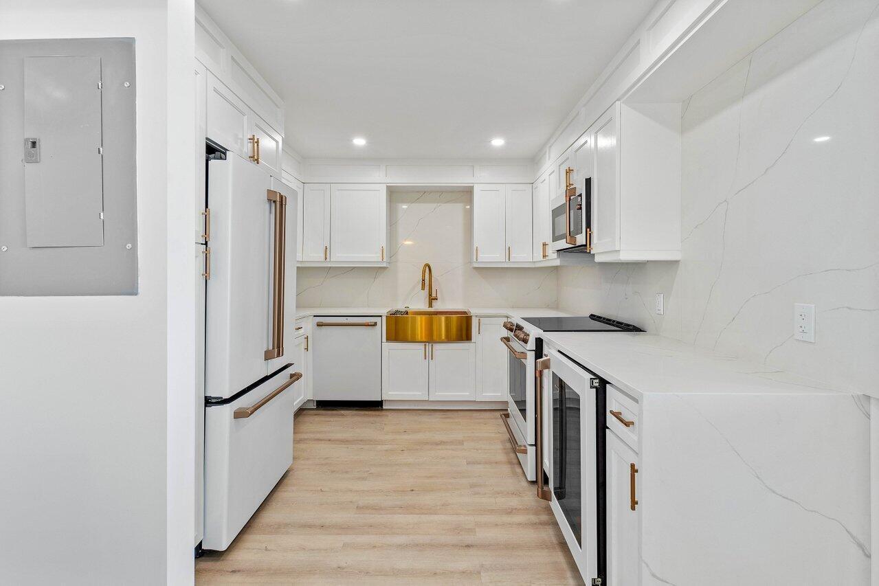 RAPALLO CONDO - Residential