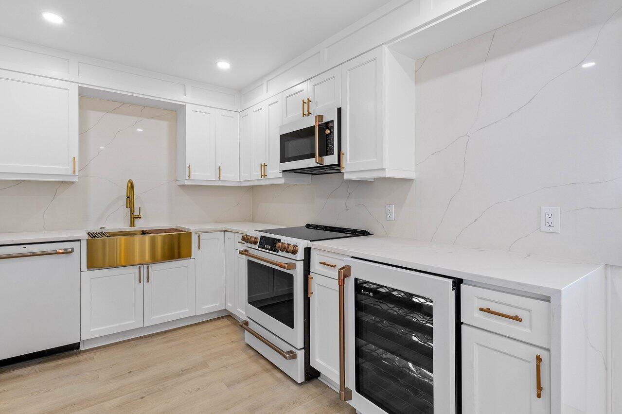 RAPALLO CONDO - Residential