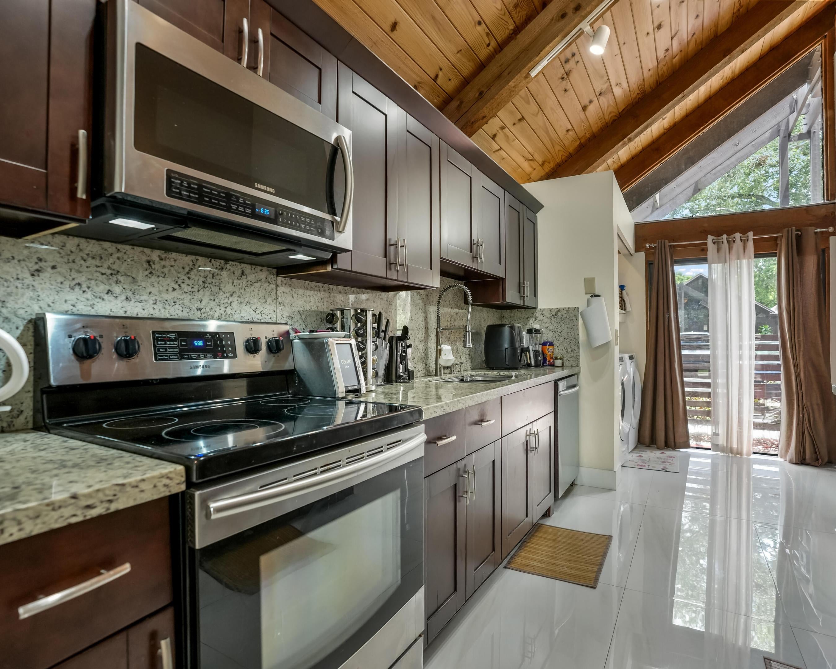 407 N University Drive, Plantation FL 33324