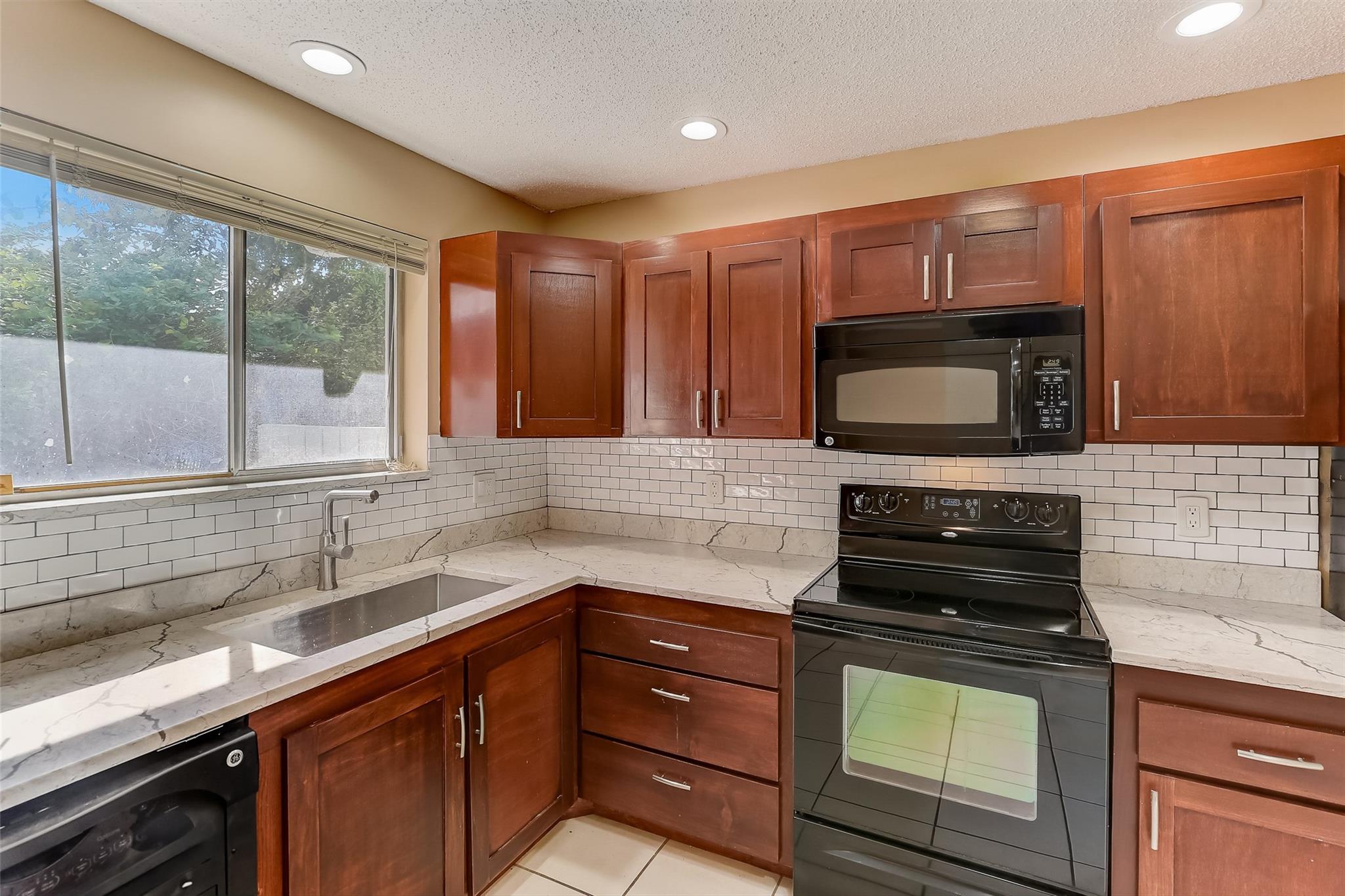 Coral Point North - Residential