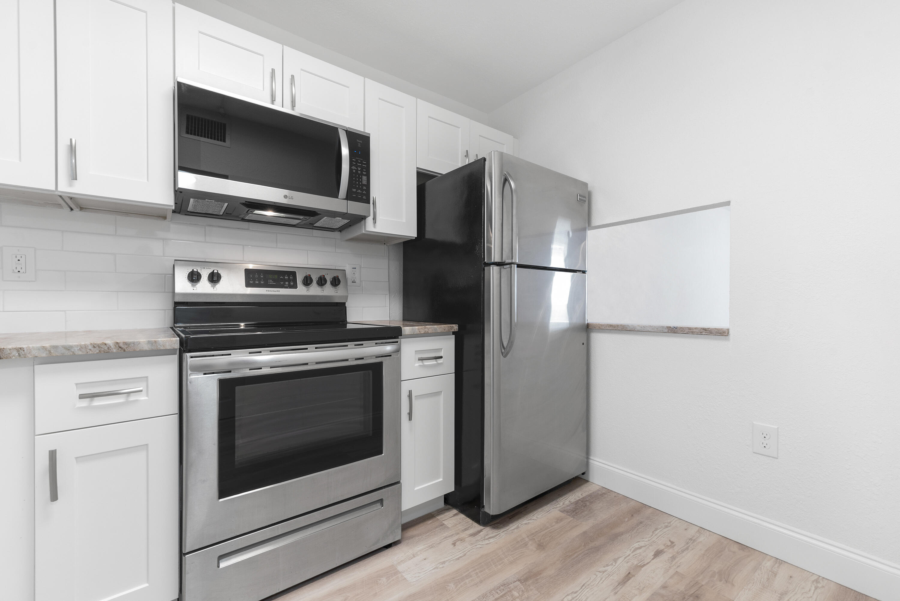 SUNRISE LAKES 24 CONDO - Residential