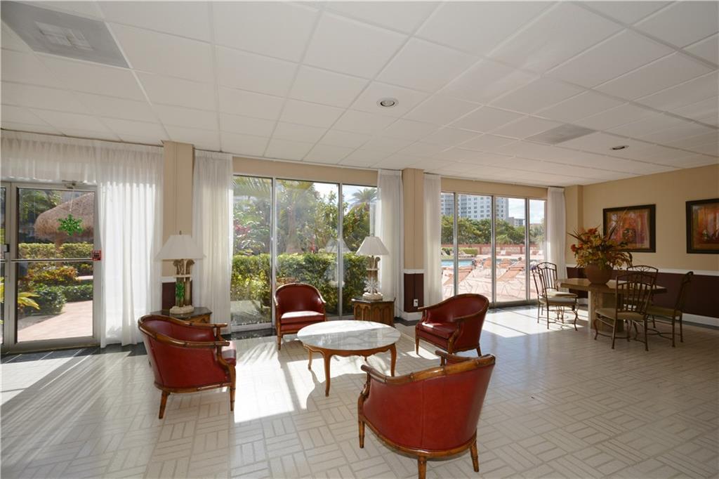 PARLIAMENT HOUSE - Residential