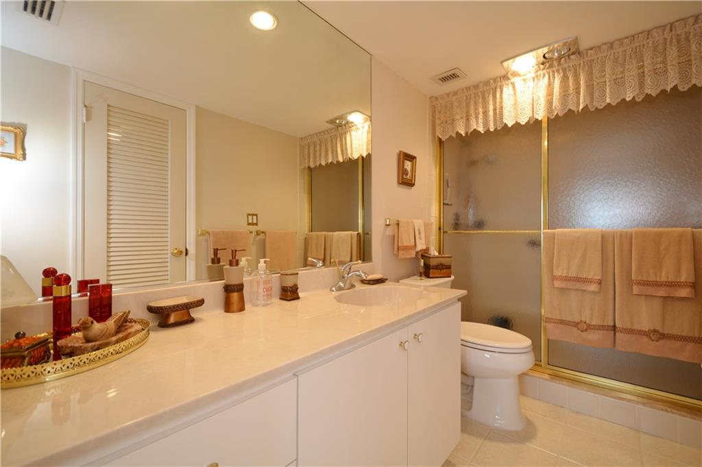 PARLIAMENT HOUSE - Residential