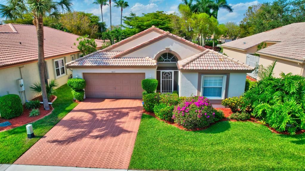 Photo of 5821 Seashell Terrace, Boynton Beach, FL 33437 (MLS # R10710455)