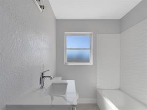 MCANSH PARK REPLATS OF - Residential