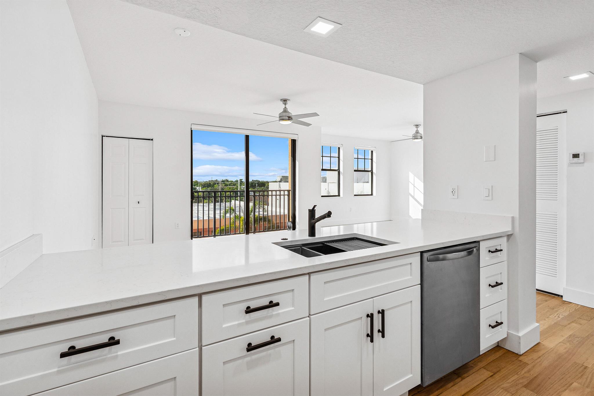 LUCERNE CONDO - Residential