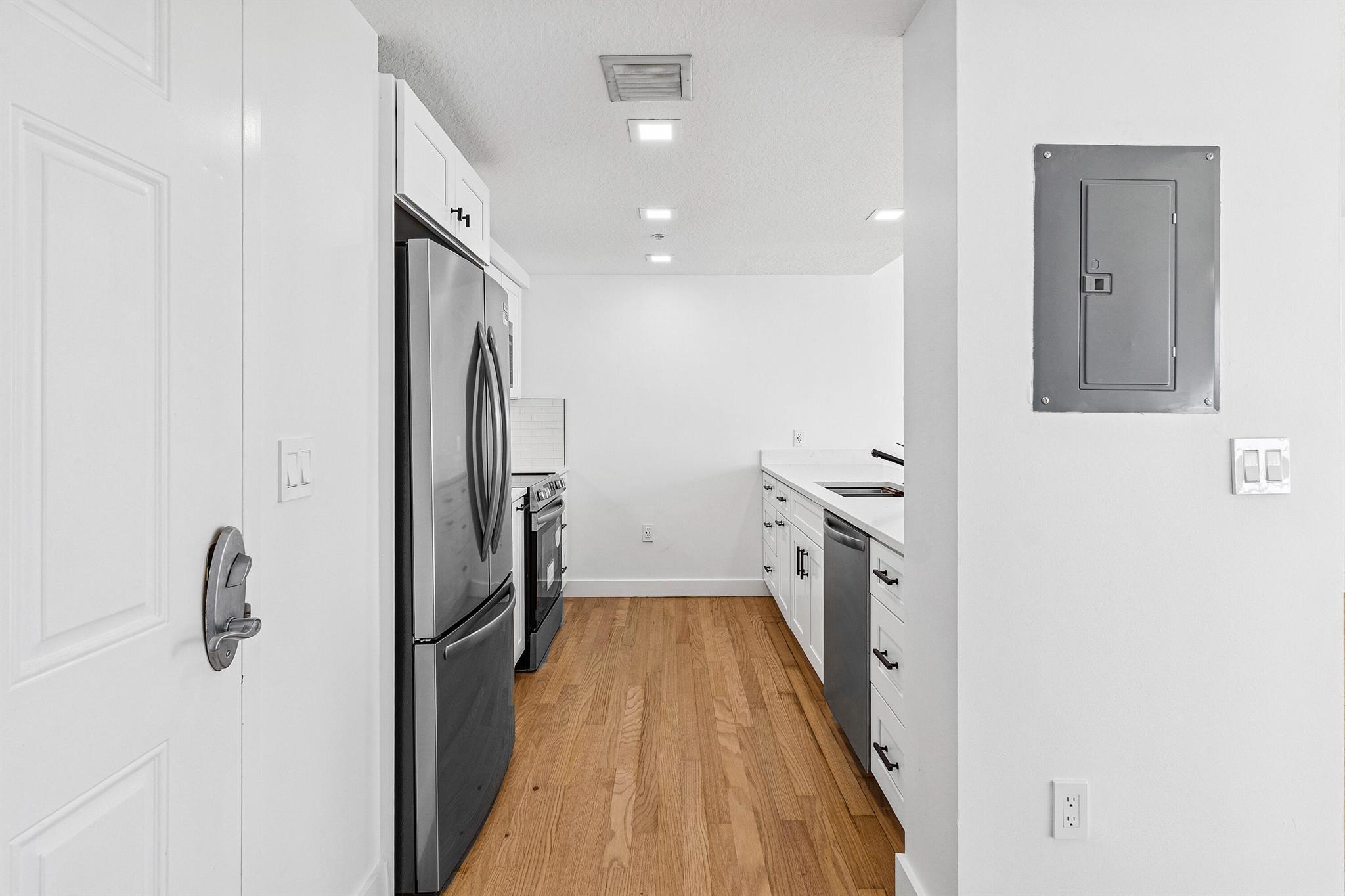 LUCERNE CONDO - Residential