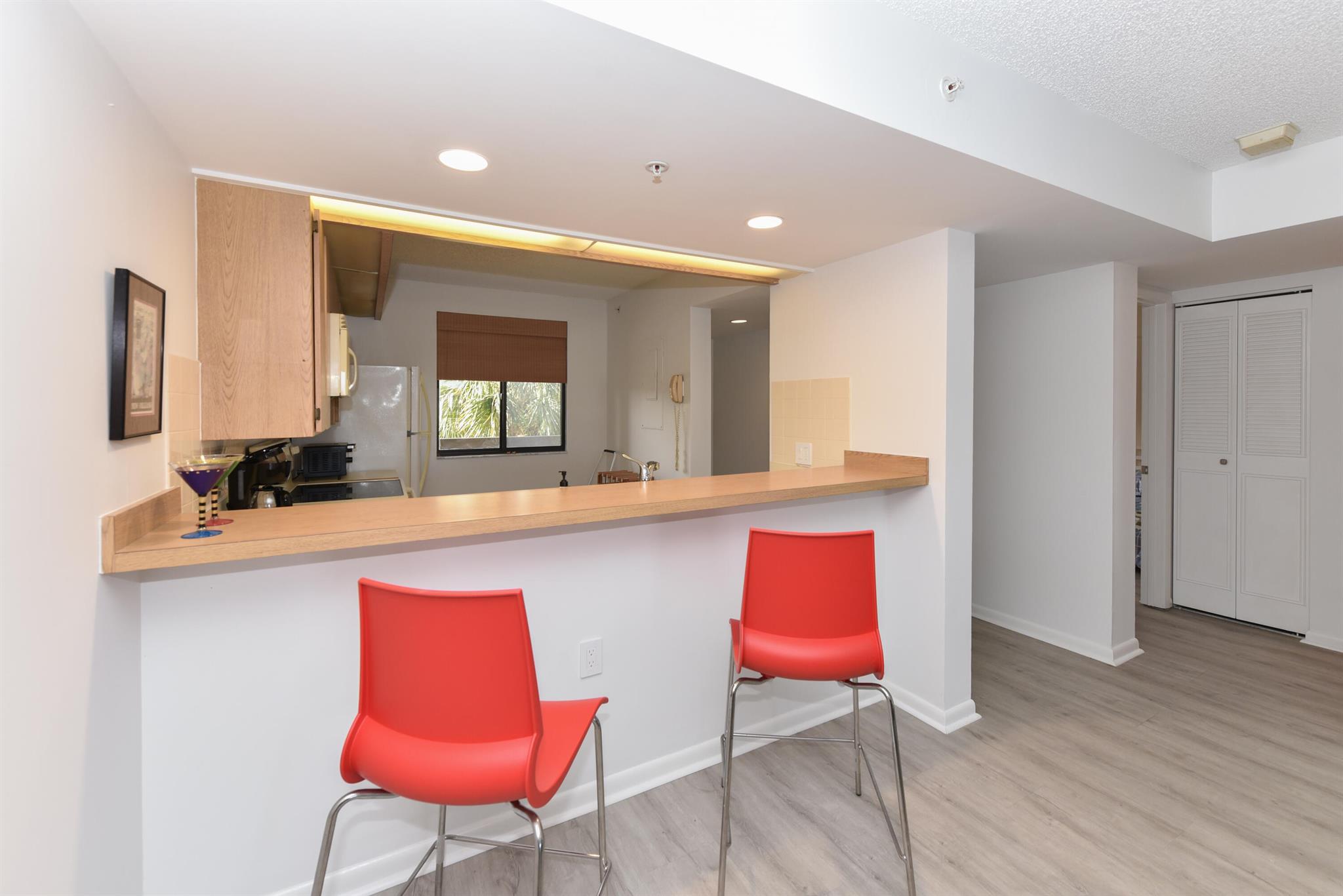 MARINA AT THE BLUFFS COND - Residential Lease