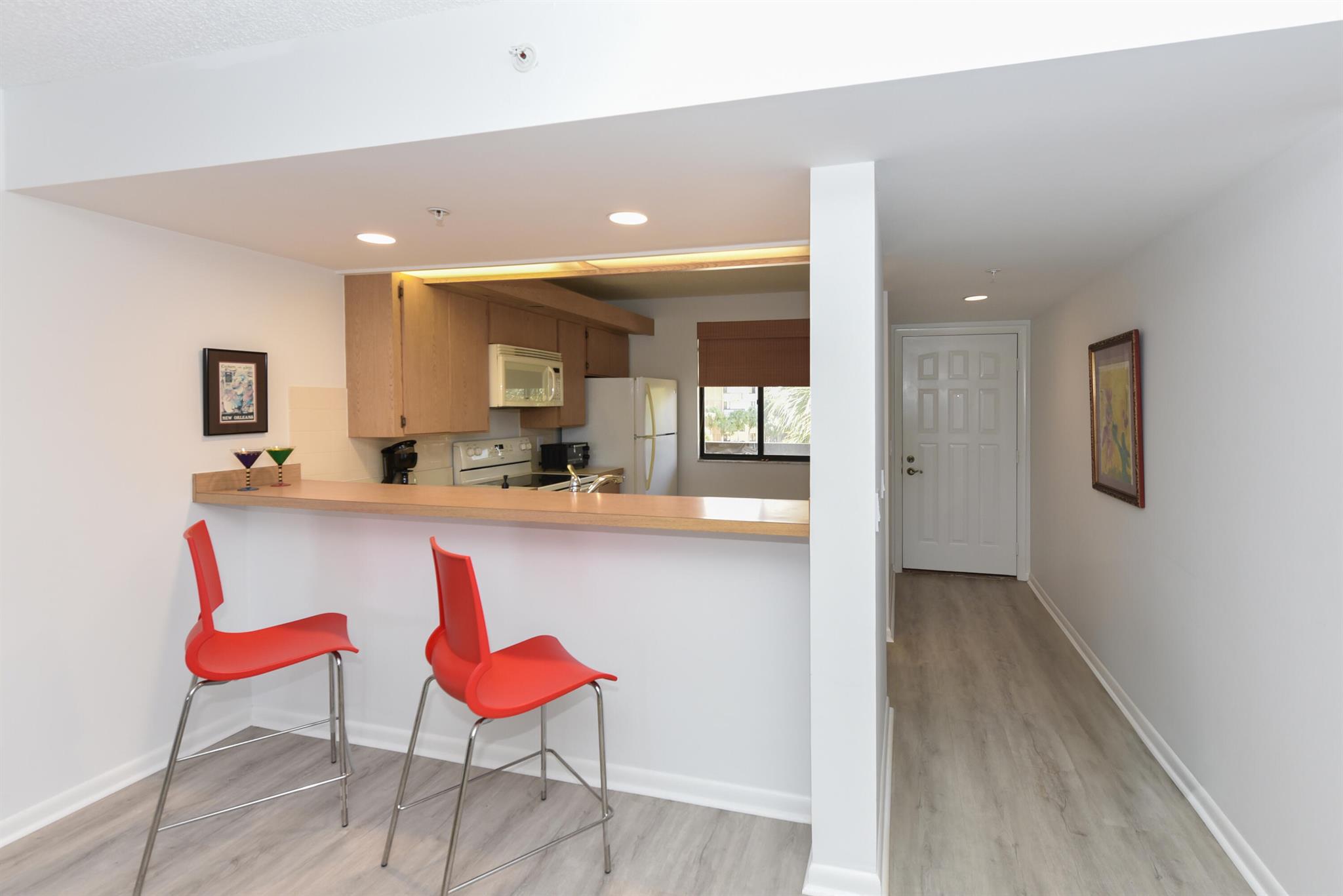 MARINA AT THE BLUFFS COND - Residential Lease