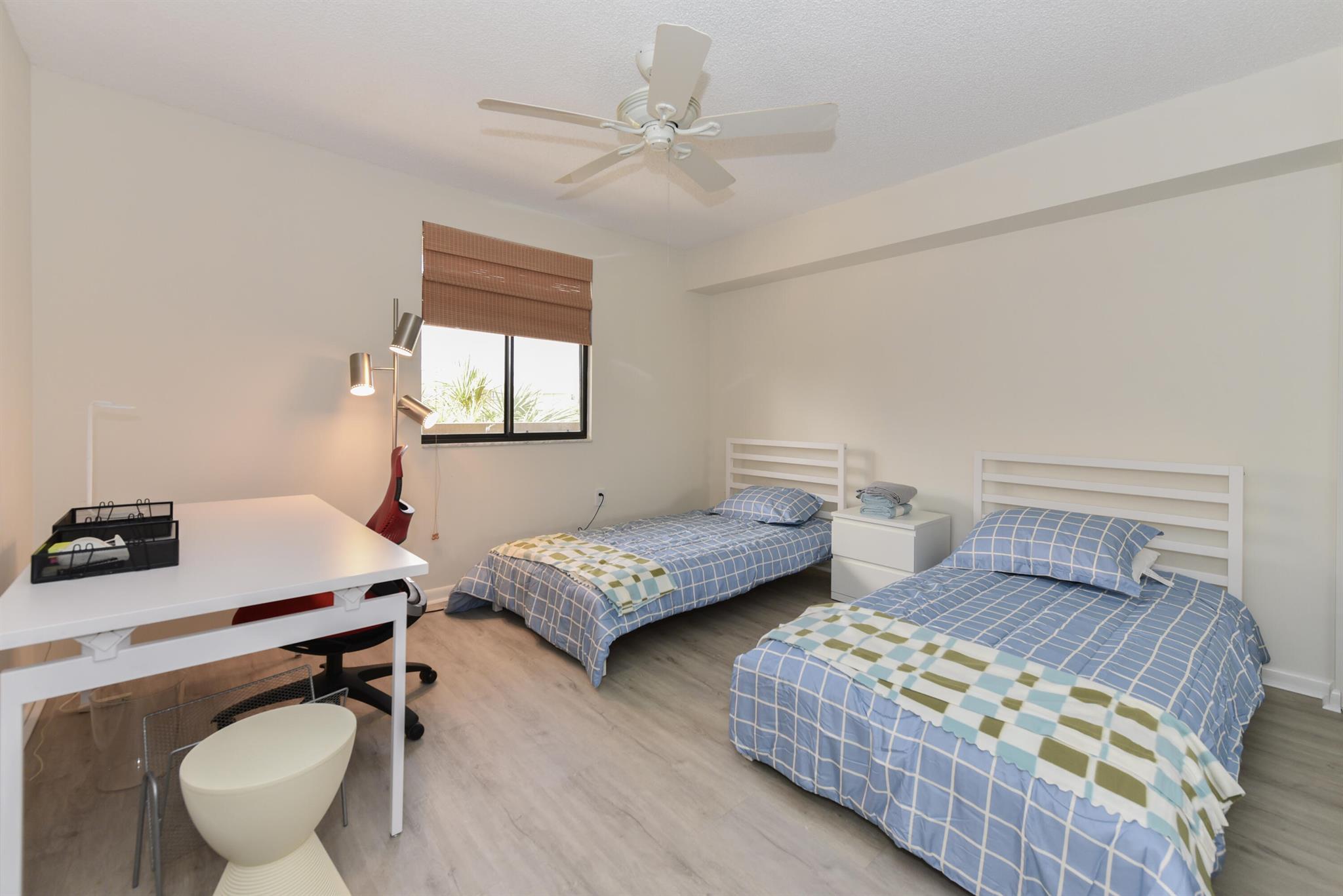 MARINA AT THE BLUFFS COND - Residential Lease