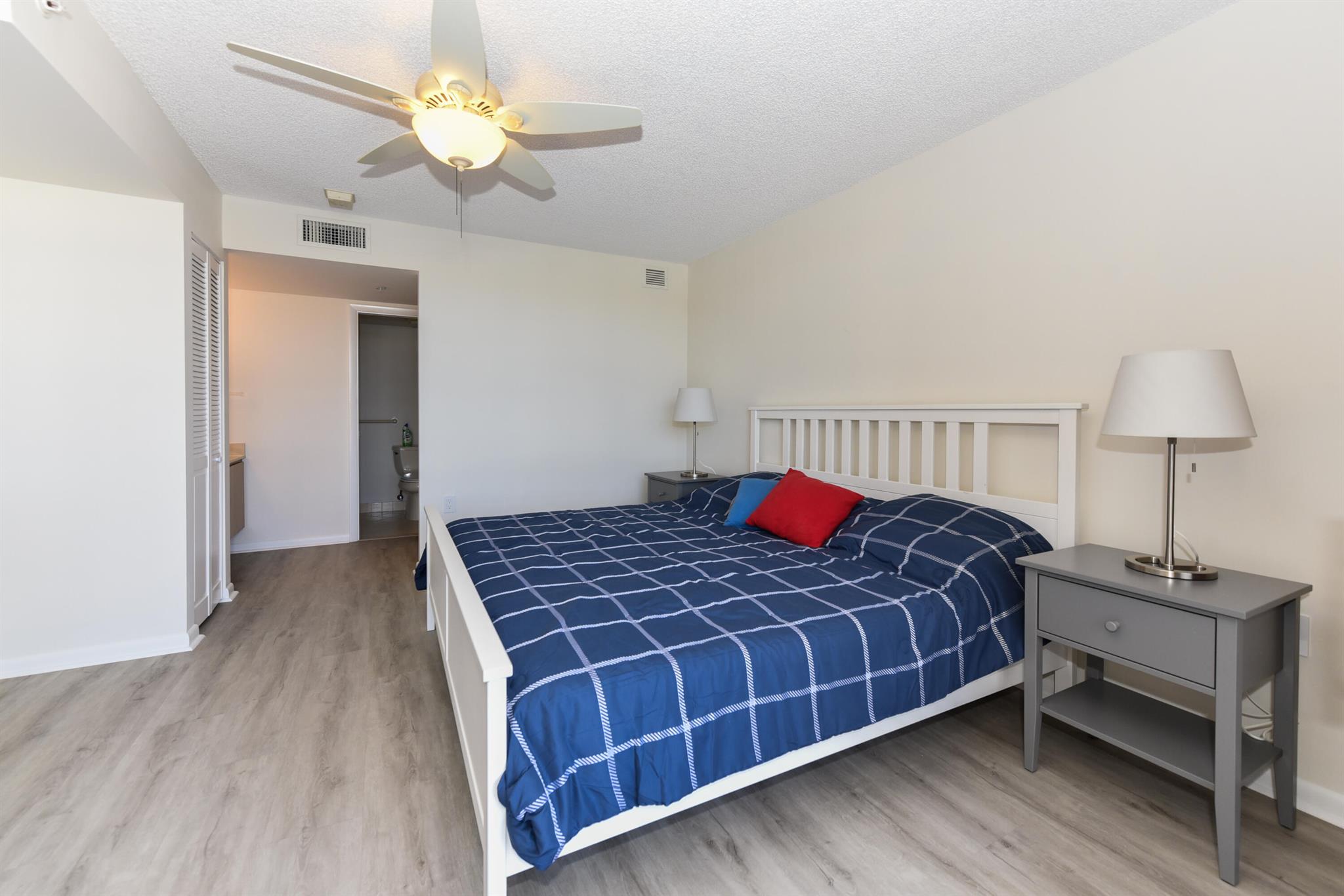 MARINA AT THE BLUFFS COND - Residential Lease