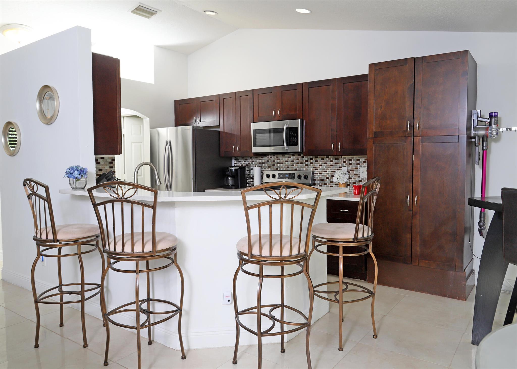 PORT ST LUCIE SECTION 7 - Residential Lease