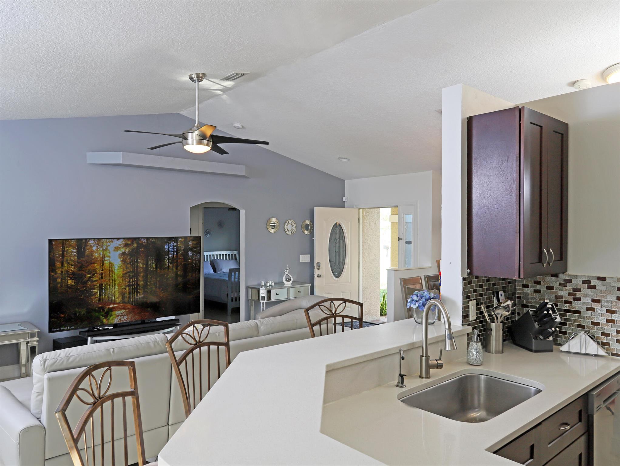 PORT ST LUCIE SECTION 7 - Residential Lease