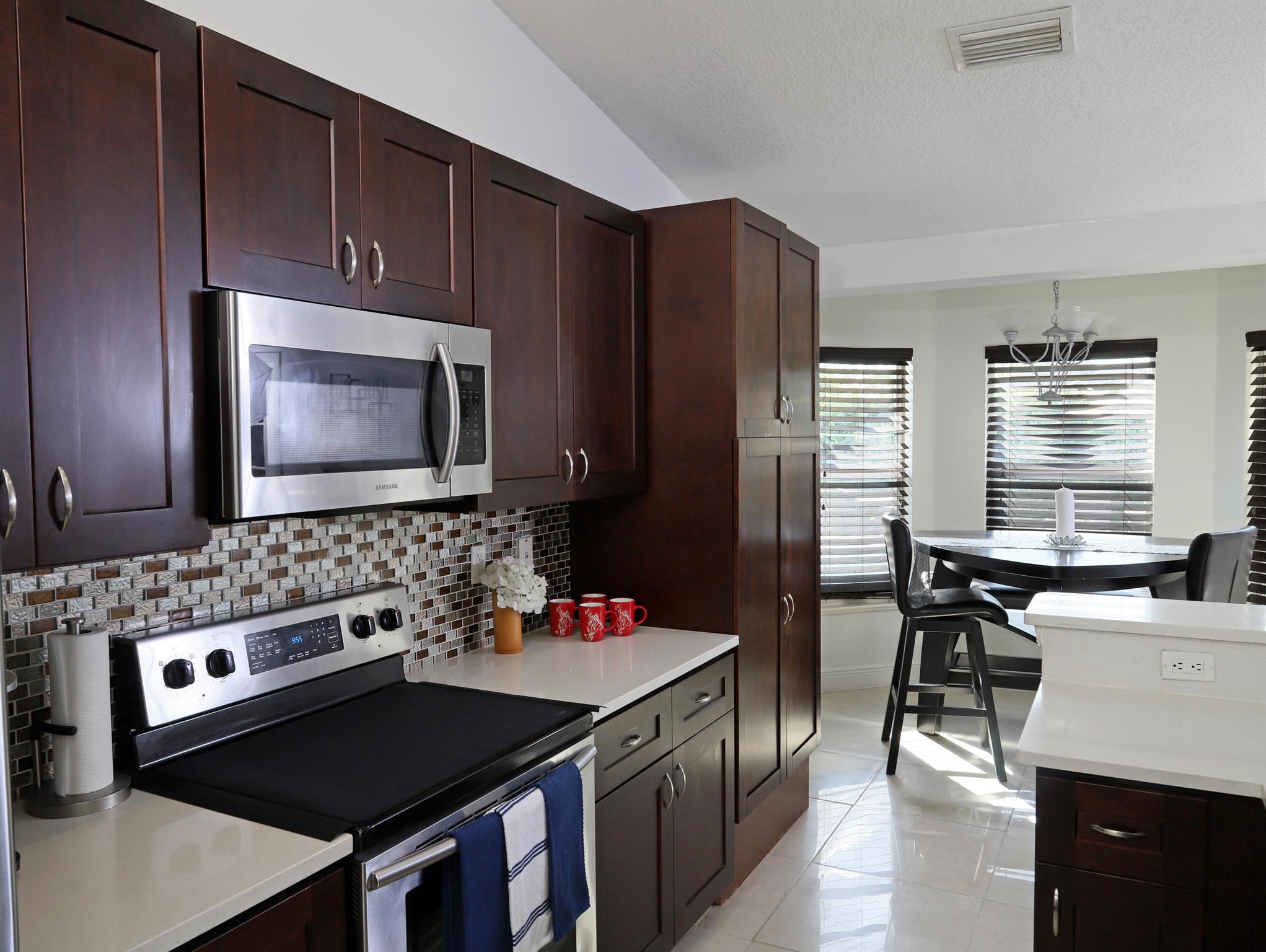 PORT ST LUCIE SECTION 7 - Residential Lease