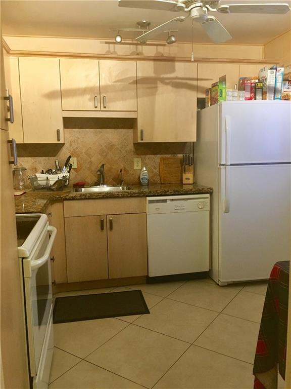 HOLIDAY SPRINGS - Residential