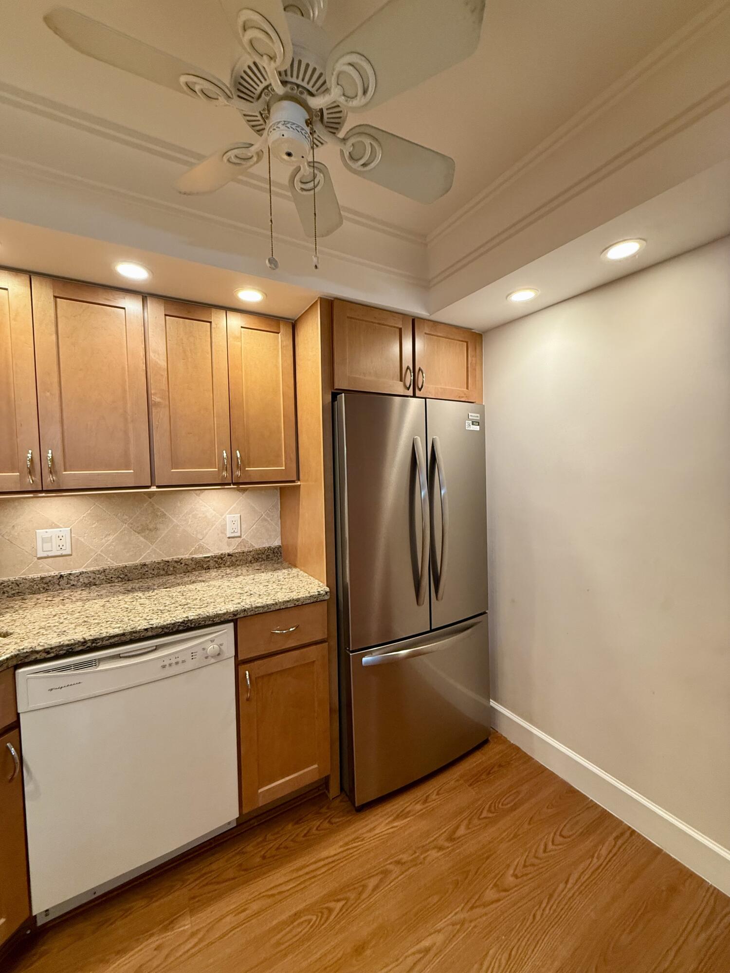 POMPANO BEACH CLUB NORTH CONDO - Residential