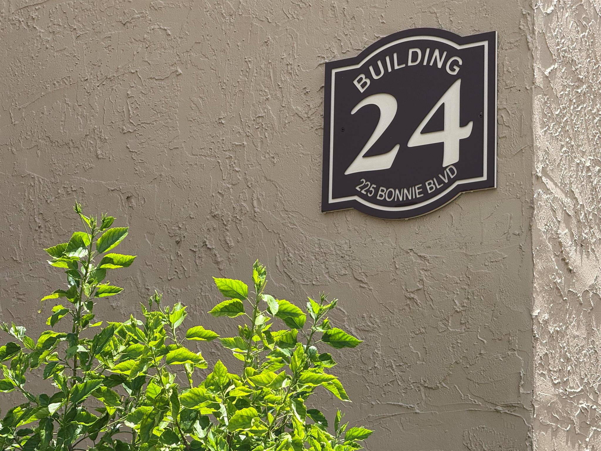 LAKESIDE VILLAGE CONDO 10 - Residential