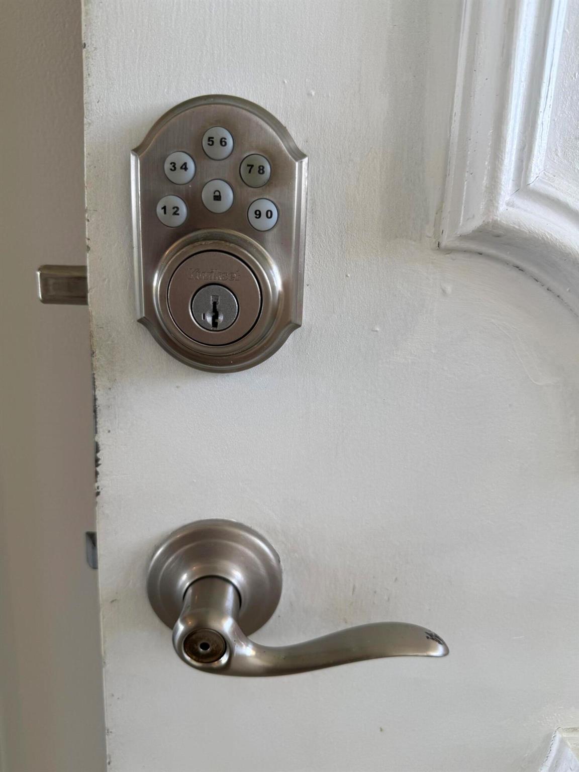 LAKESIDE VILLAGE CONDO 10 - Residential