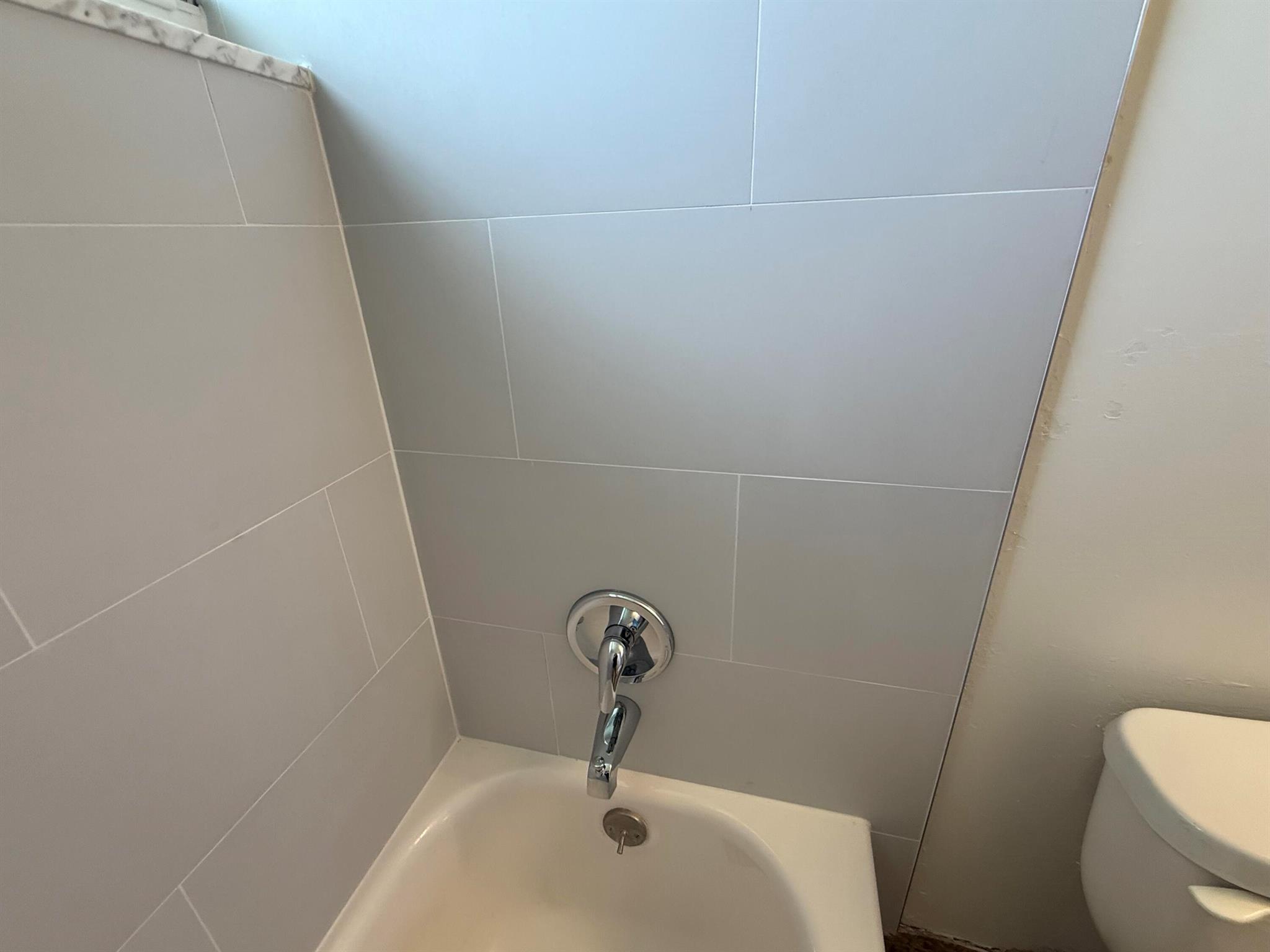 LAKESIDE VILLAGE CONDO 10 - Residential