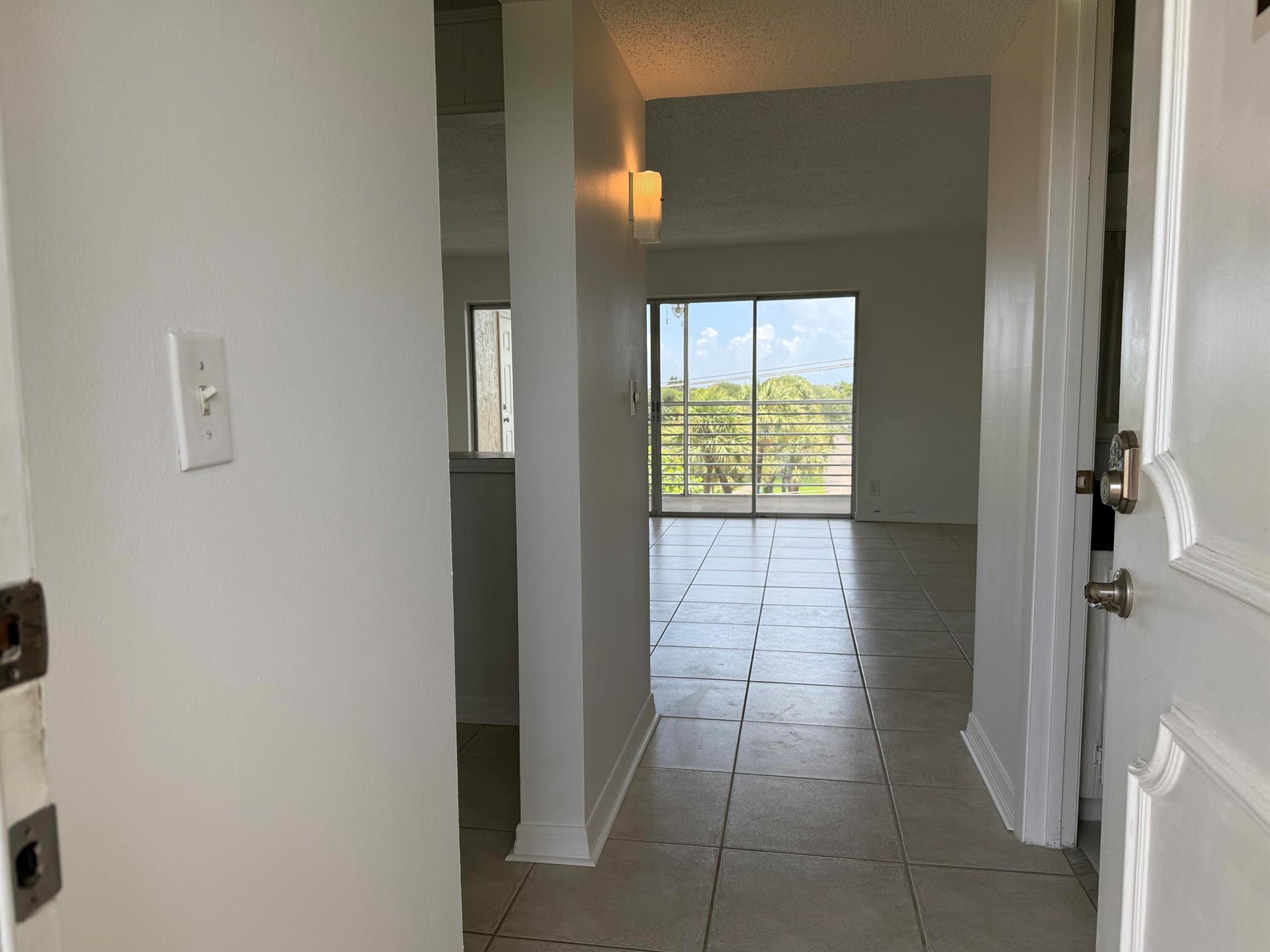 LAKESIDE VILLAGE CONDO 10 - Residential