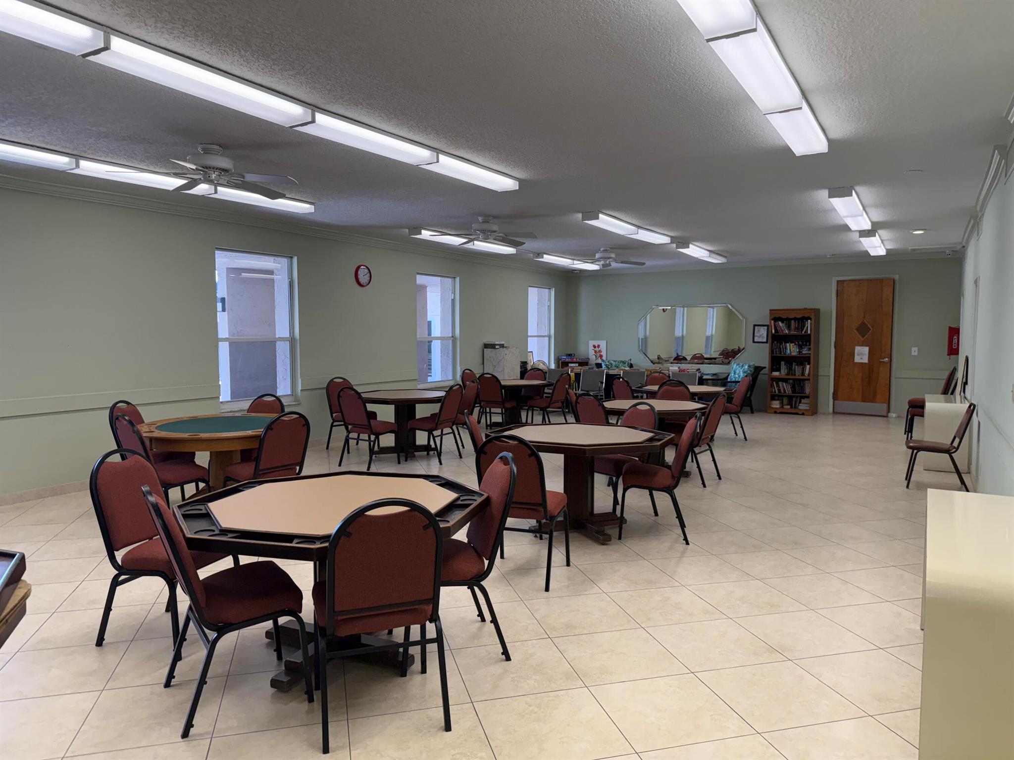 LAKESIDE VILLAGE CONDO 10 - Residential