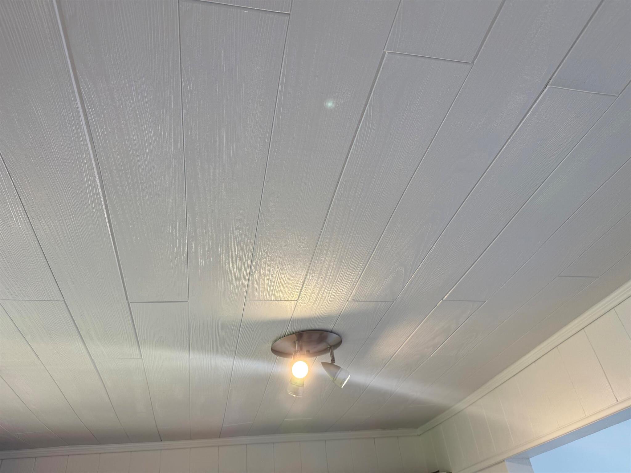 LAKESIDE VILLAGE CONDO 10 - Residential