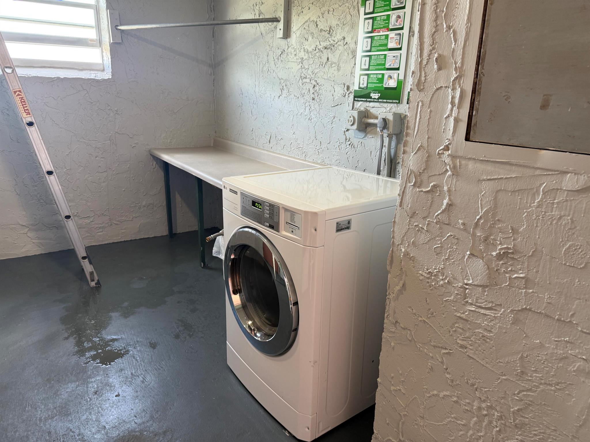 LAKESIDE VILLAGE CONDO 10 - Residential