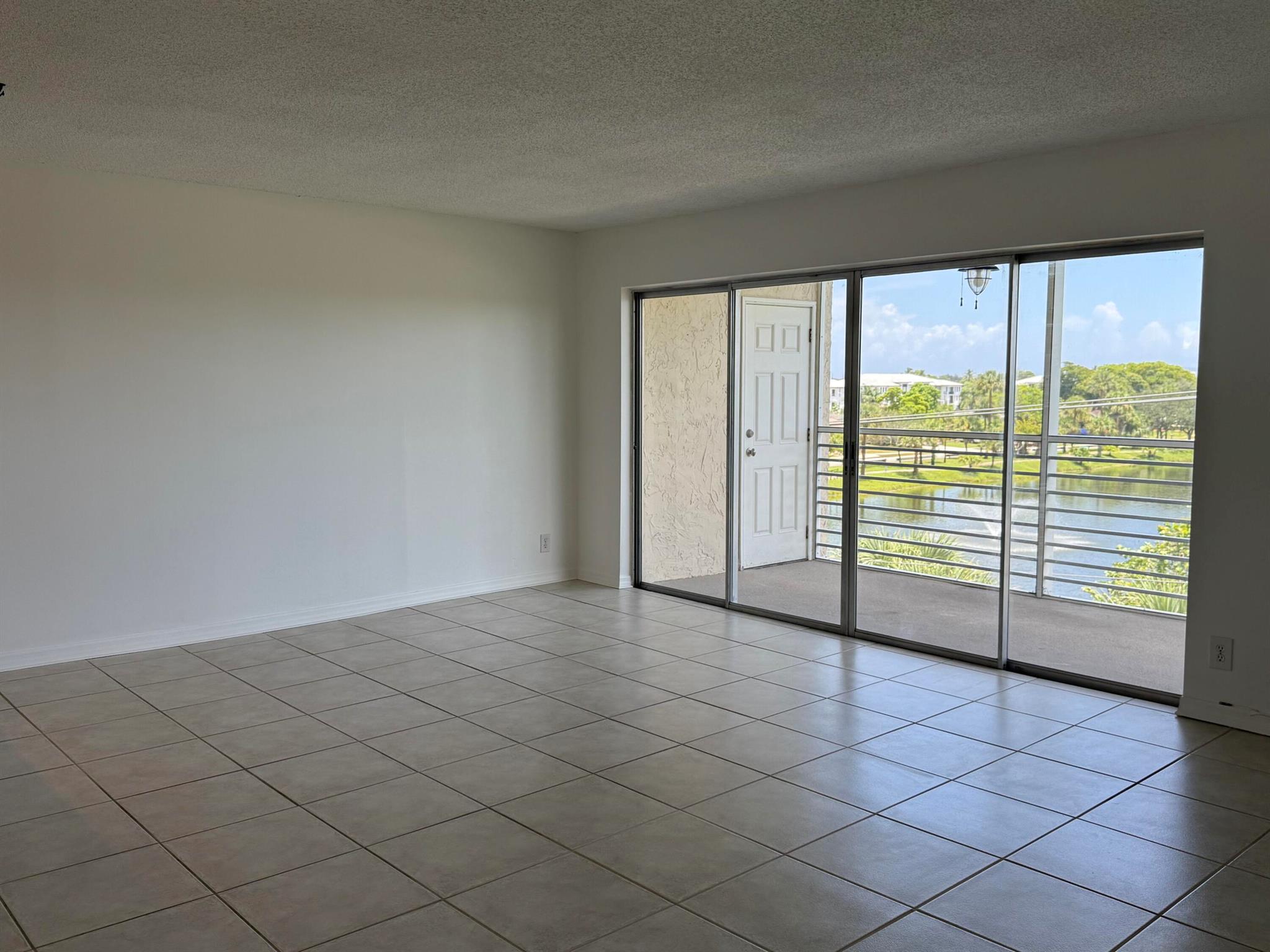 LAKESIDE VILLAGE CONDO 10 - Residential