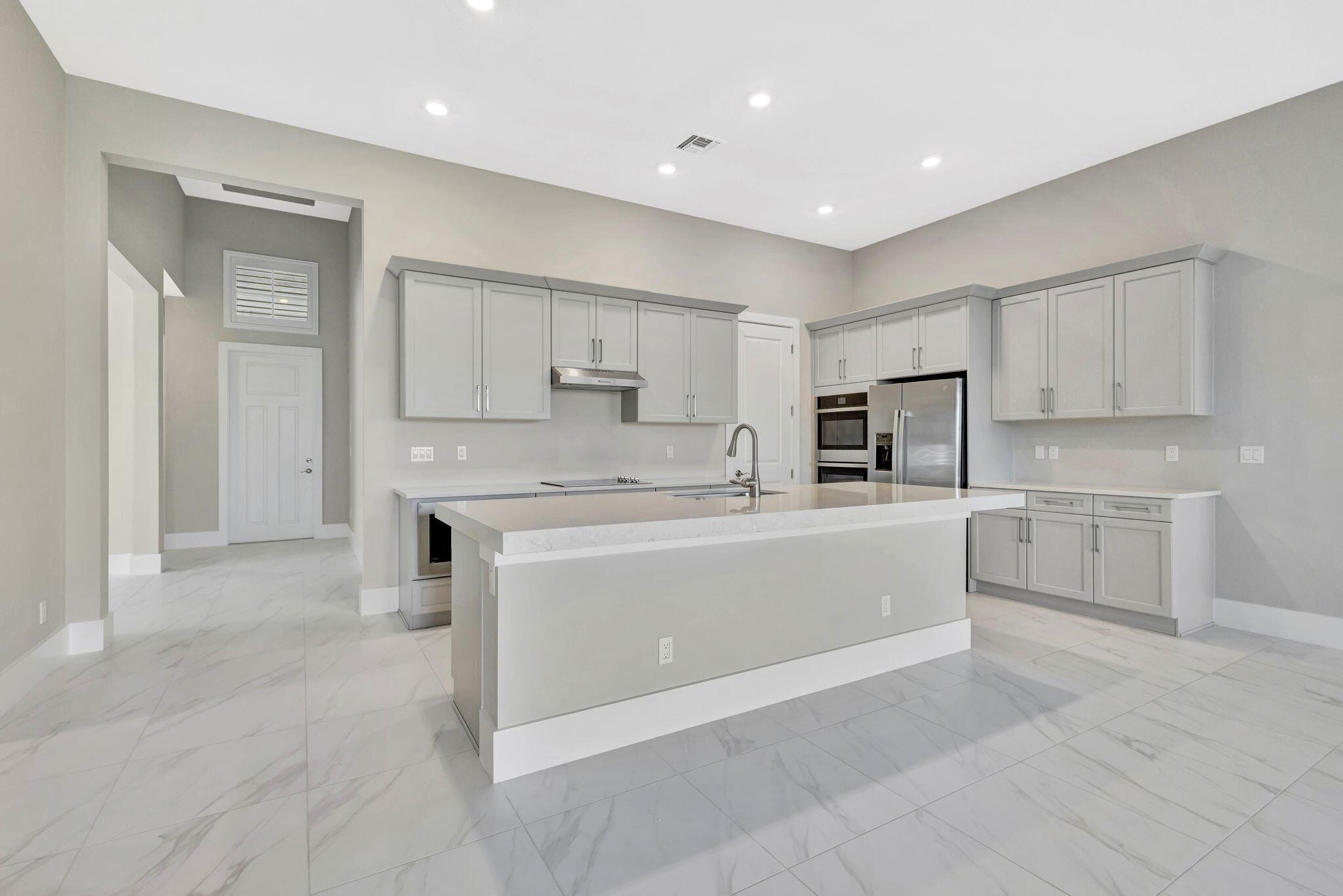 VERANO SOUTH POD A PLAT N - Residential Lease