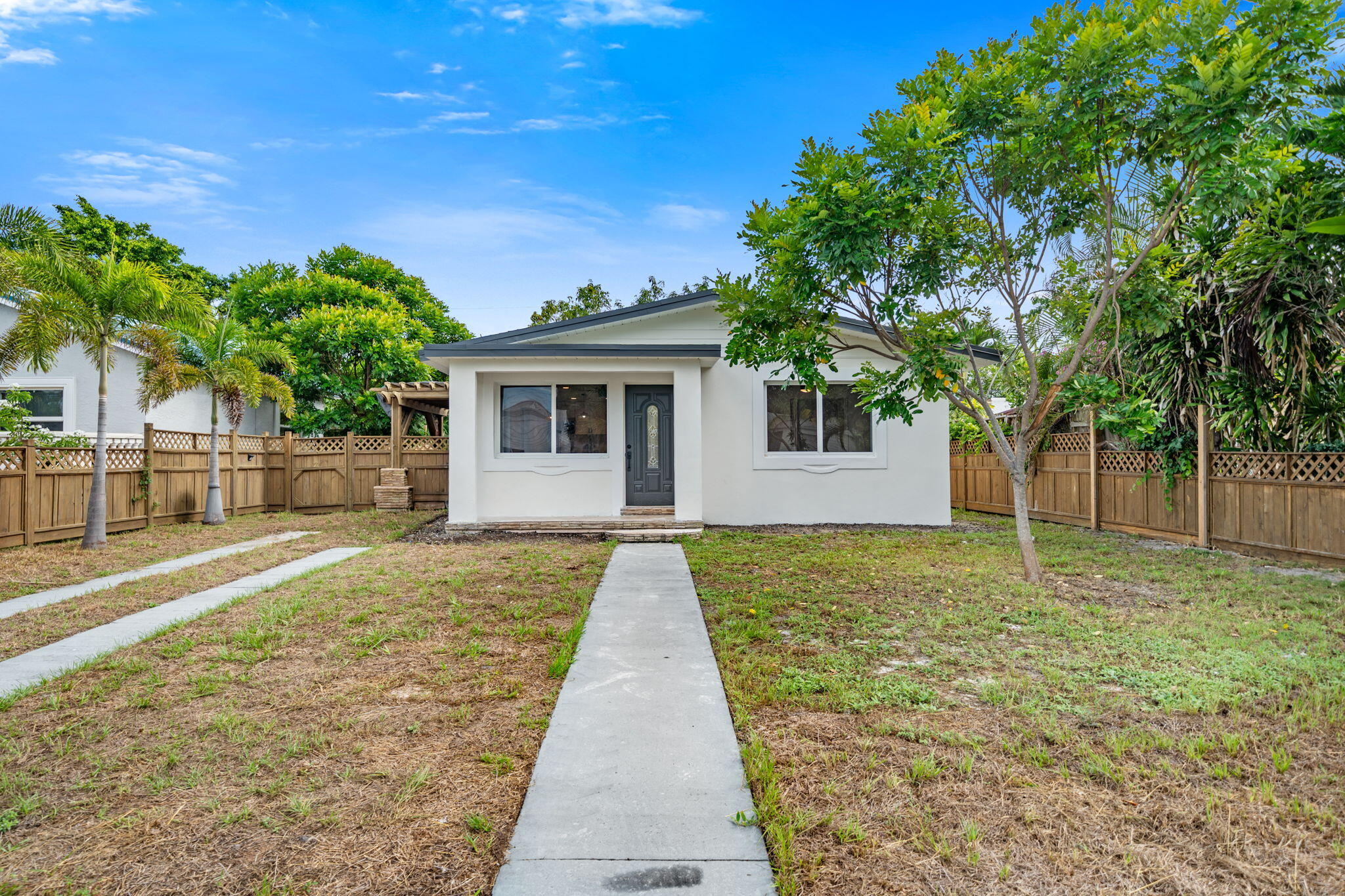715 High Street