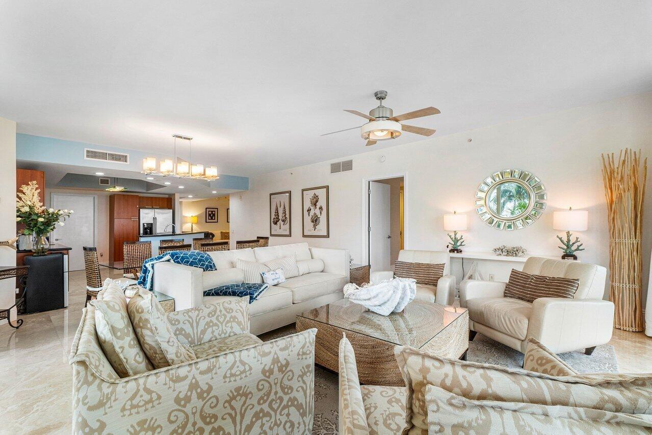2650 Lake Shore Drive 206