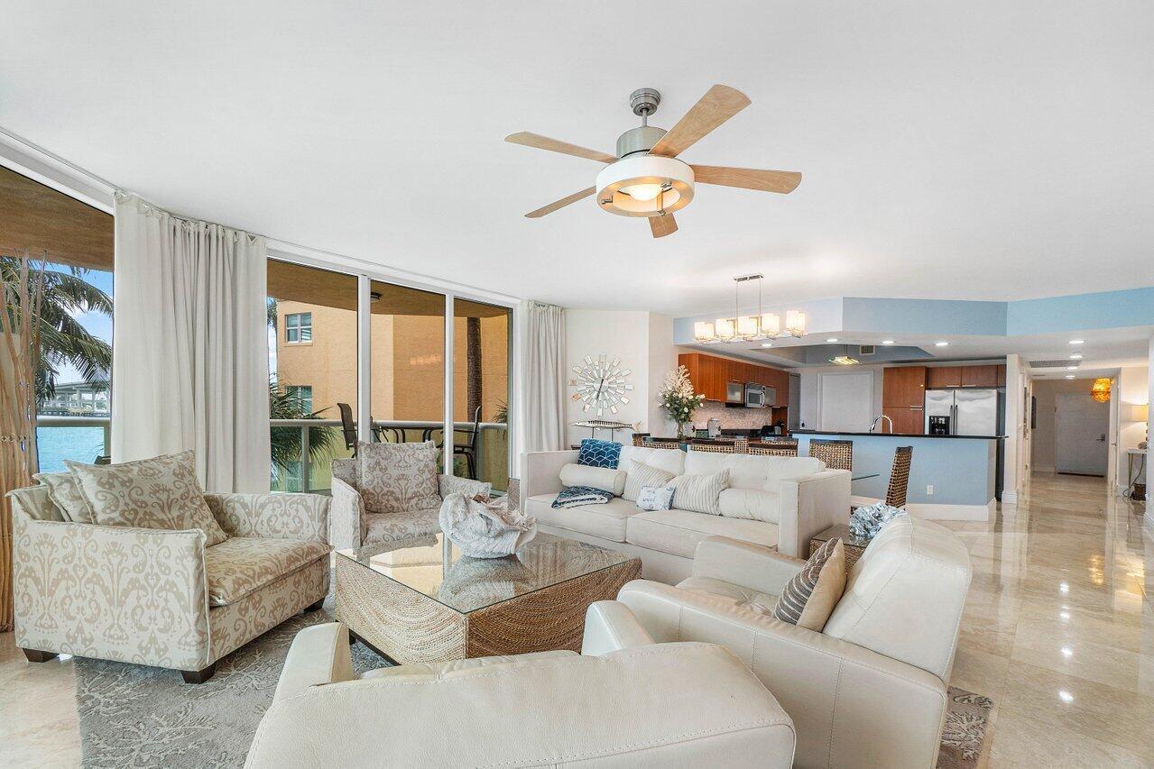 2650 Lake Shore Drive 206