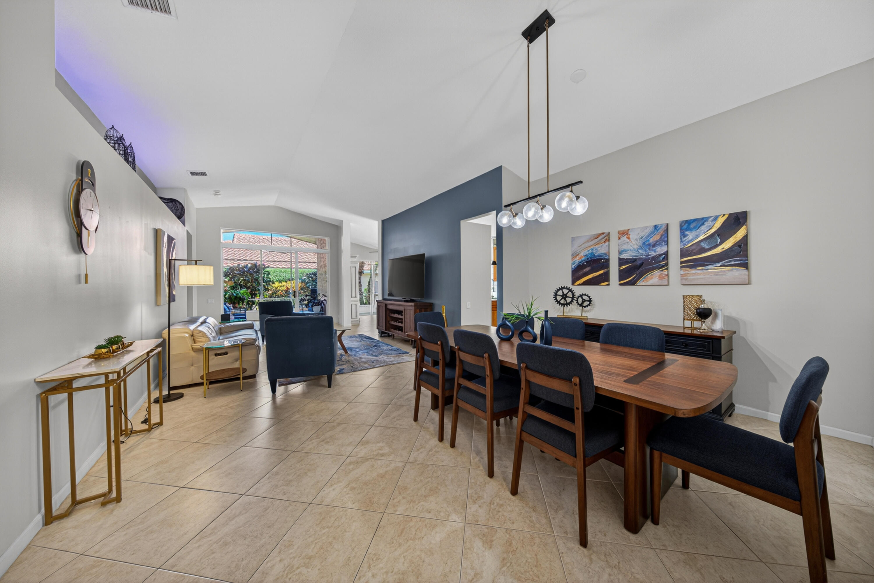 Cascades Lakes - Residential