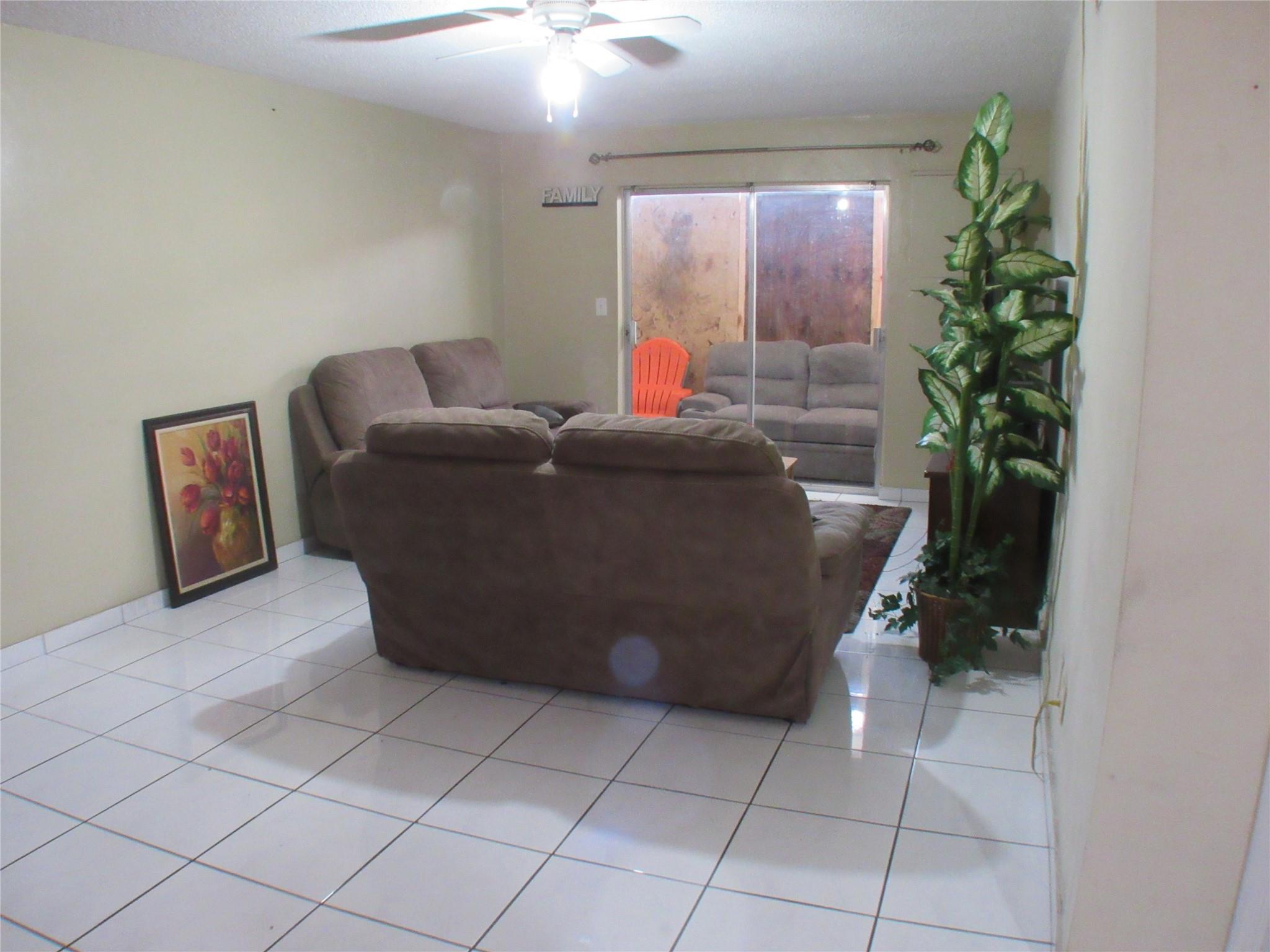 Lake Park Gardens - Residential
