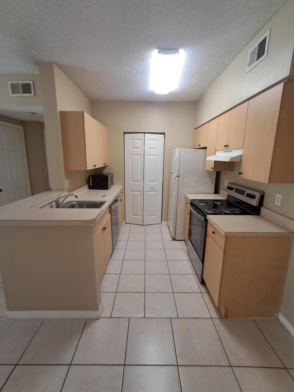 Photo of 10330 S Fox Trail Road #1212, Royal Palm Beach, FL 33411 (MLS # B26093233)