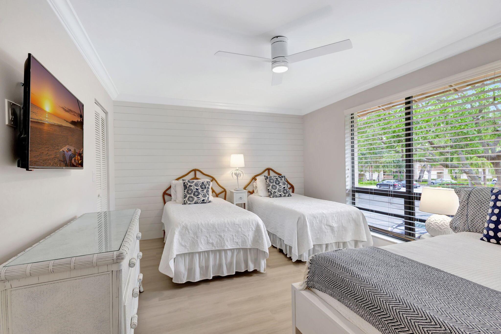 GOLF VILLAS CONDO - Residential