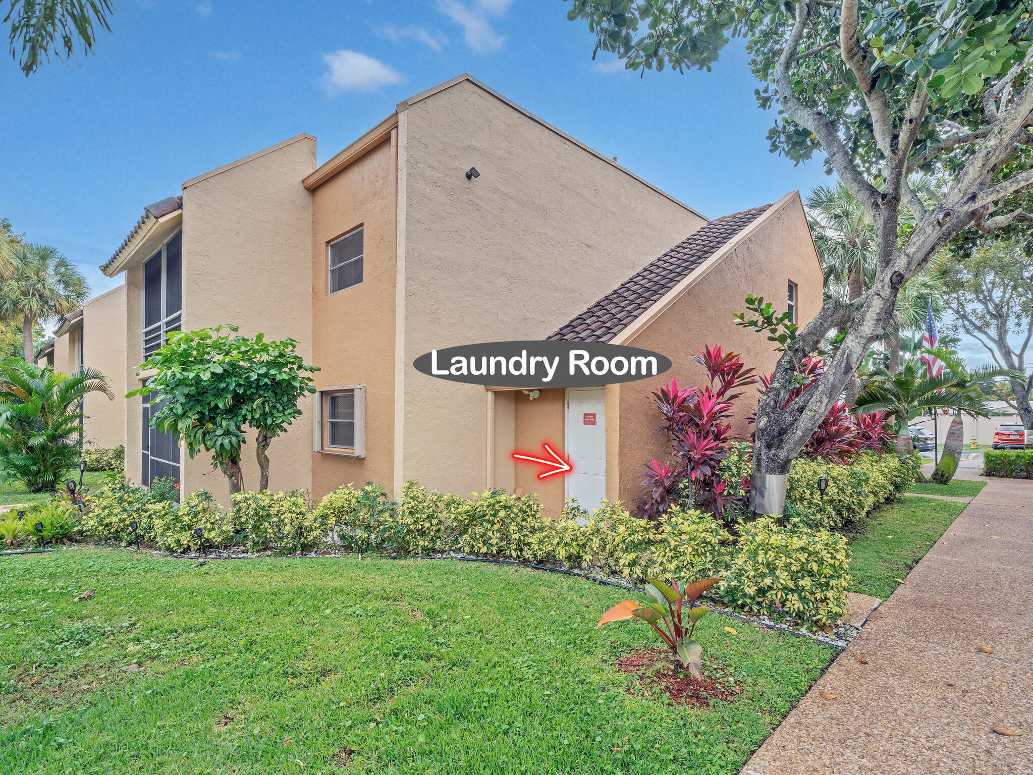 DEERFIELD PINES NORTH CONDO - Residential