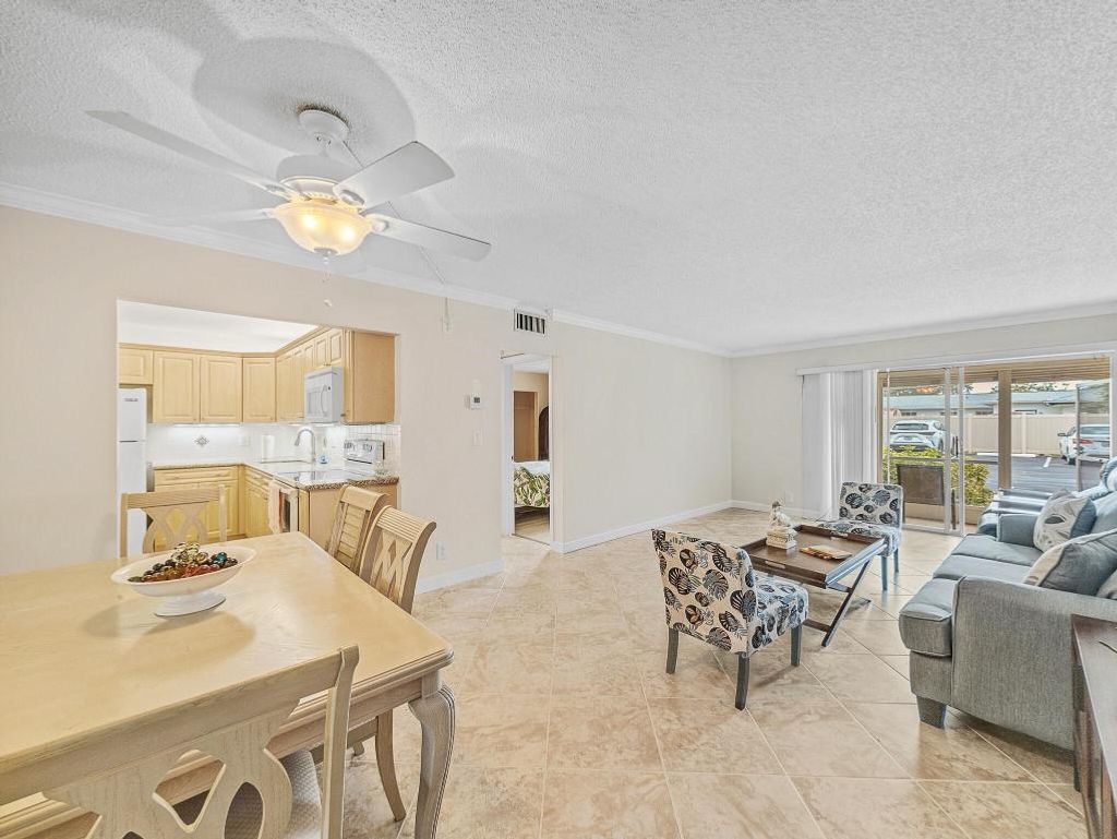 Photo of 959 SE 2nd Avenue #118, Deerfield Beach, FL 33441 (MLS # R11157776)