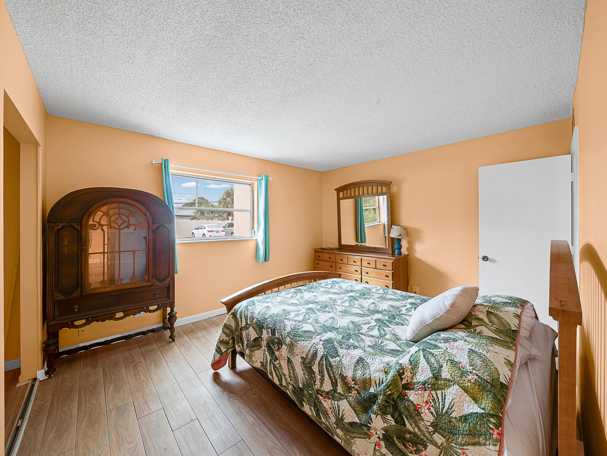 DEERFIELD PINES NORTH CONDO - Residential