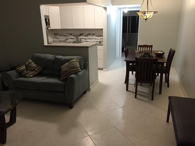 BERKSHIRE K, Century Village - Residential Lease