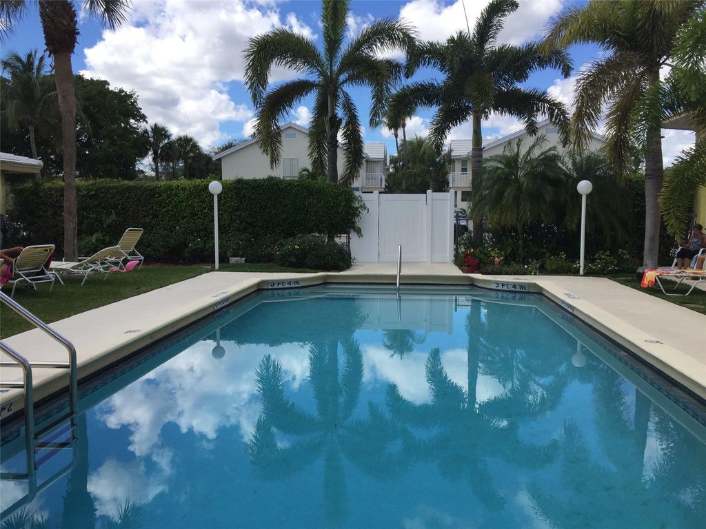 Photo of 4532 Bougainvilla Drive #15, Lauderdale By The Sea, FL 33308 (MLS # B26018981)
