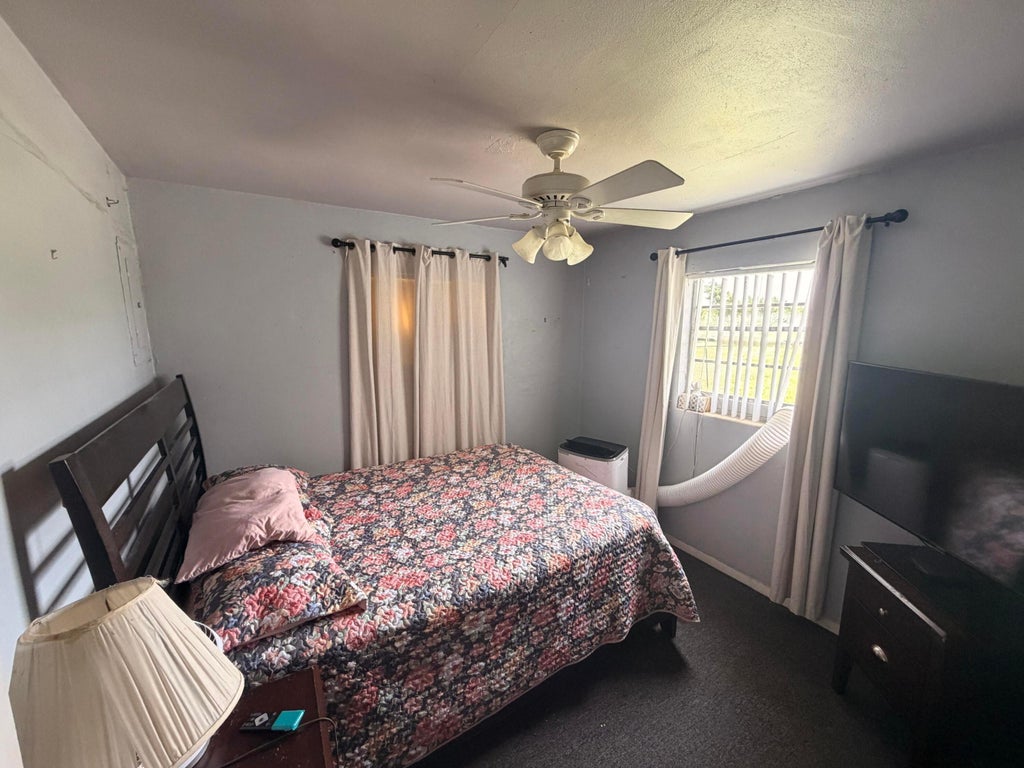 Photo of 1906 N 16th Court, Fort Pierce, FL 34950 (MLS # B26072326)