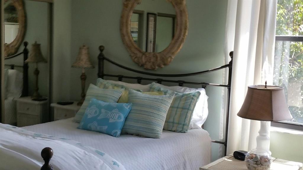 LAVERS RESORT & RACQUET CLUB - Residential Lease