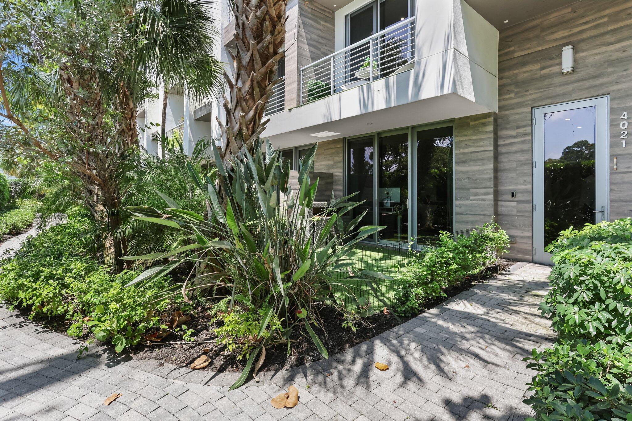 4021 NW 18th Way